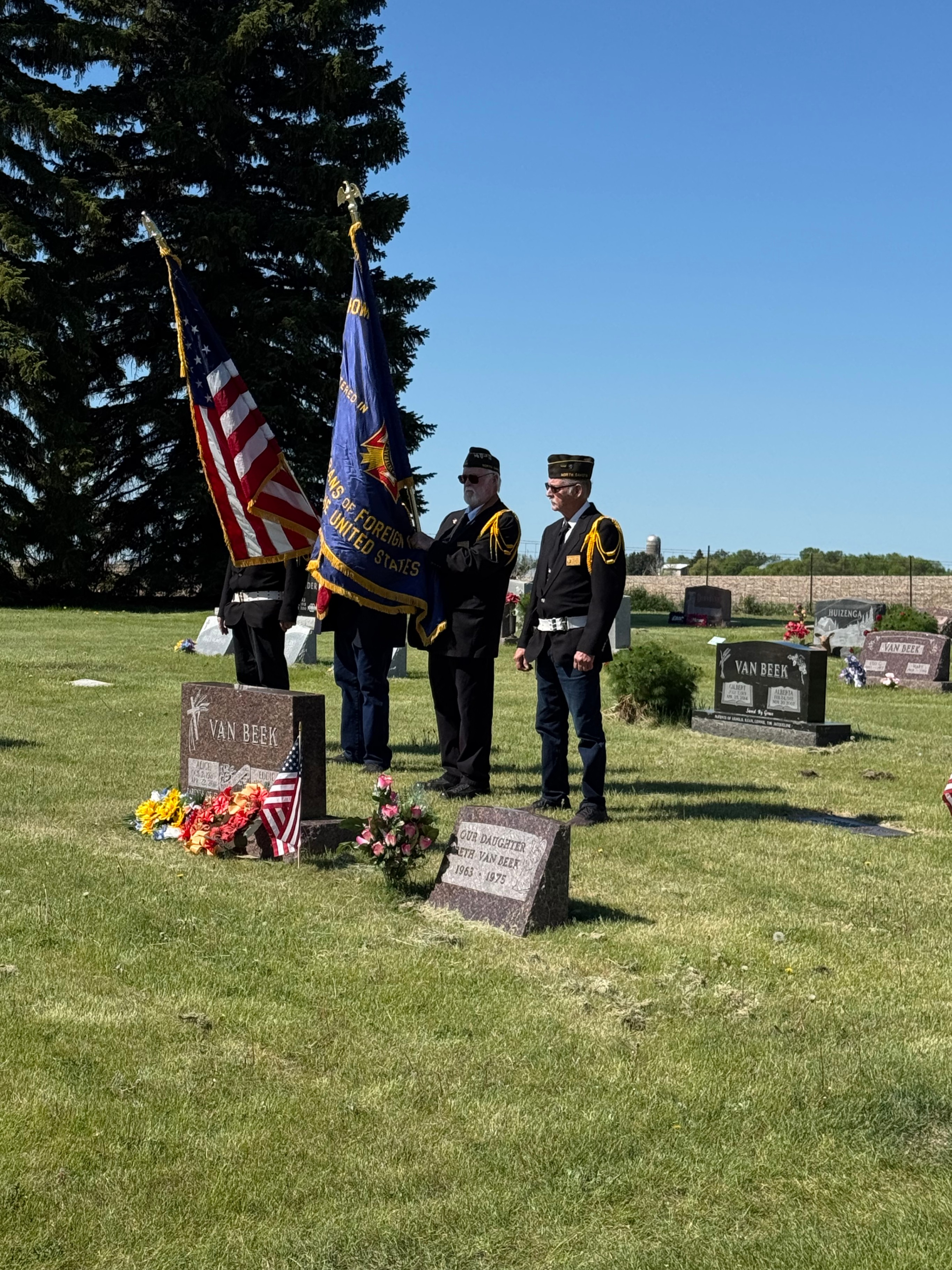 Color guard of the Strasburg VFW at gravesite